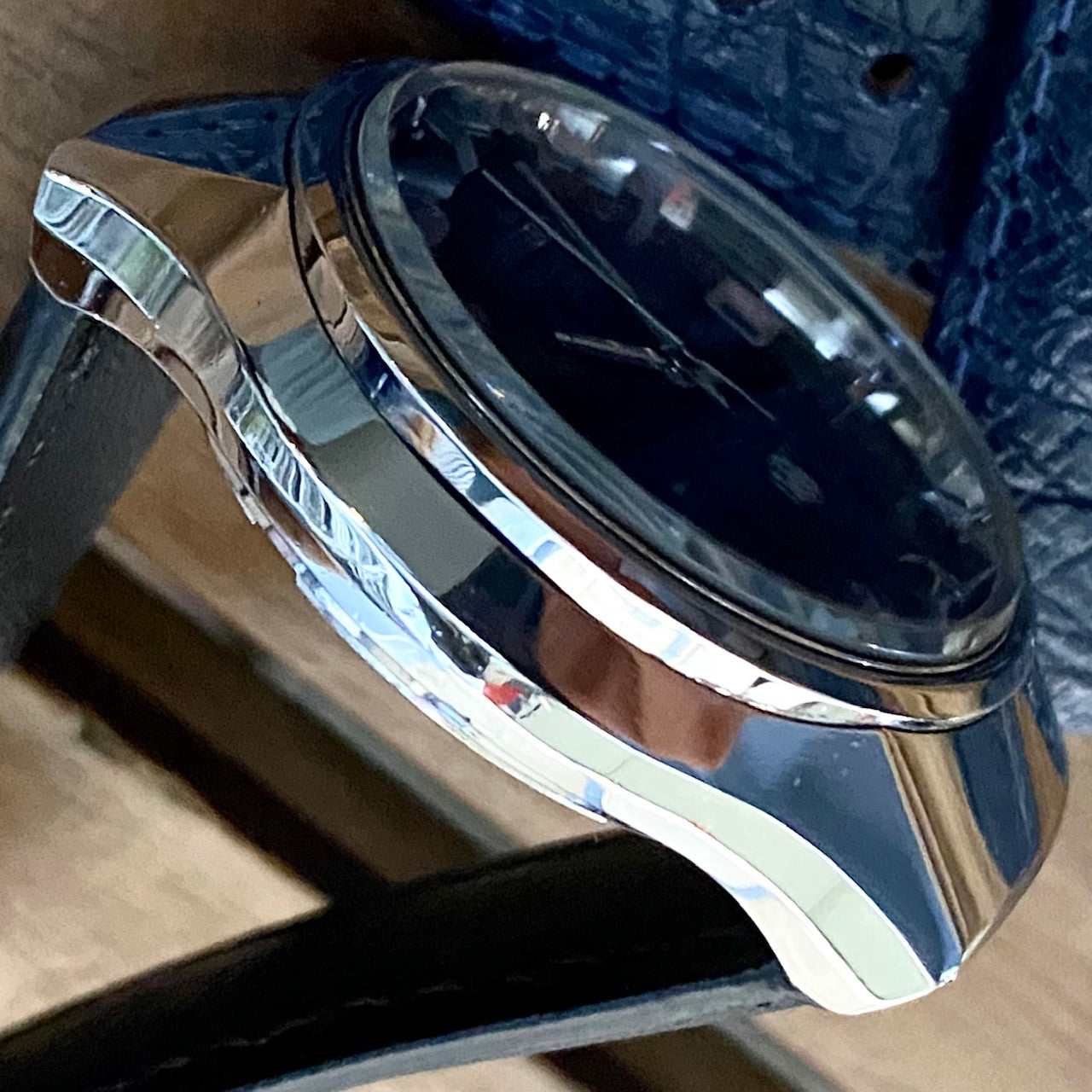 COMING SOON! Vintage August 1978 Seiko Quartz QR 3862-7010 with Blue Gradient Dial and White-Tipped Second Hand - Excellent Condition! - PRE-ORDER NOW!