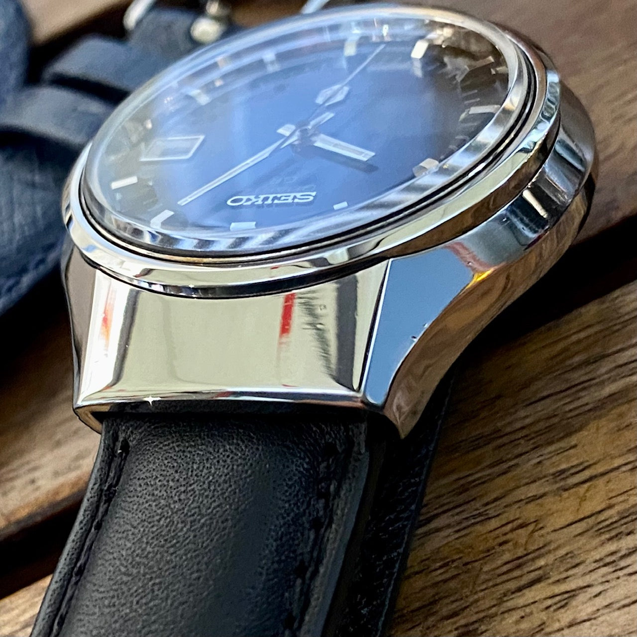 COMING SOON! Vintage August 1978 Seiko Quartz QR 3862-7010 with Blue Gradient Dial and White-Tipped Second Hand - Excellent Condition! - PRE-ORDER NOW!