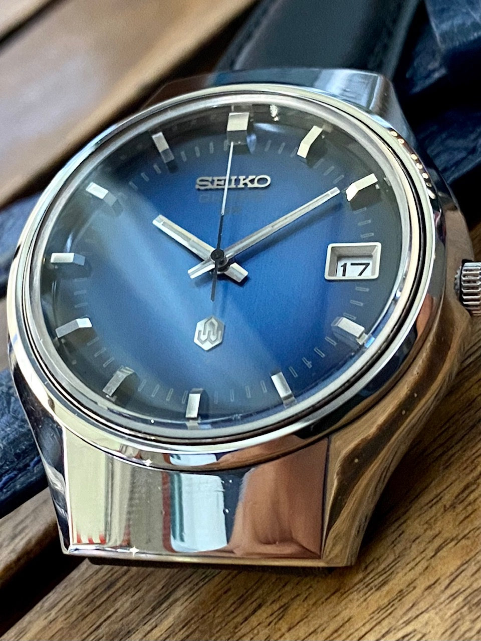 COMING SOON! Vintage August 1978 Seiko Quartz QR 3862-7010 with Blue Gradient Dial and White-Tipped Second Hand - Excellent Condition! - PRE-ORDER NOW!