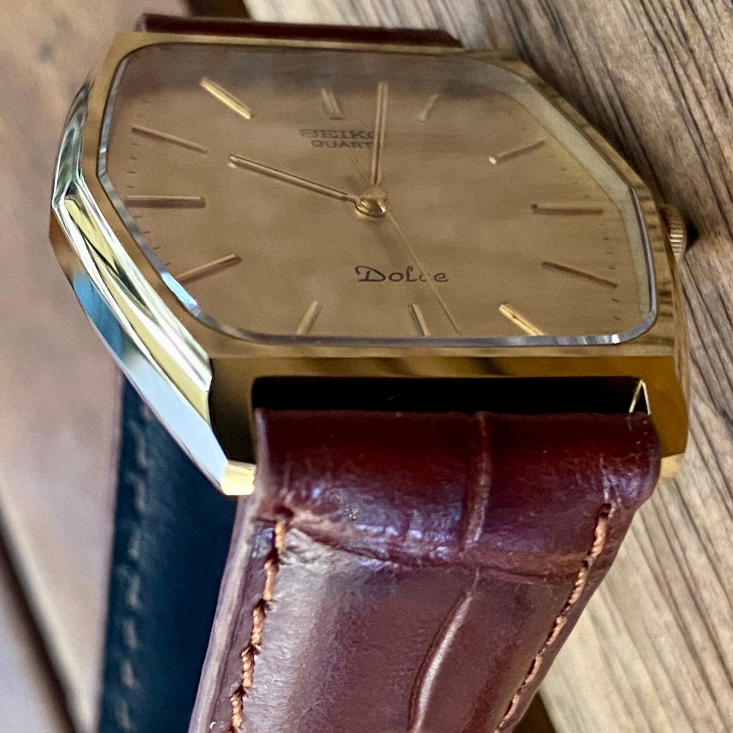 Vintage Seiko Dolce Quartz 5931-5510 GHA Tank, February 1984 UK VINTAGE WATCH LTD