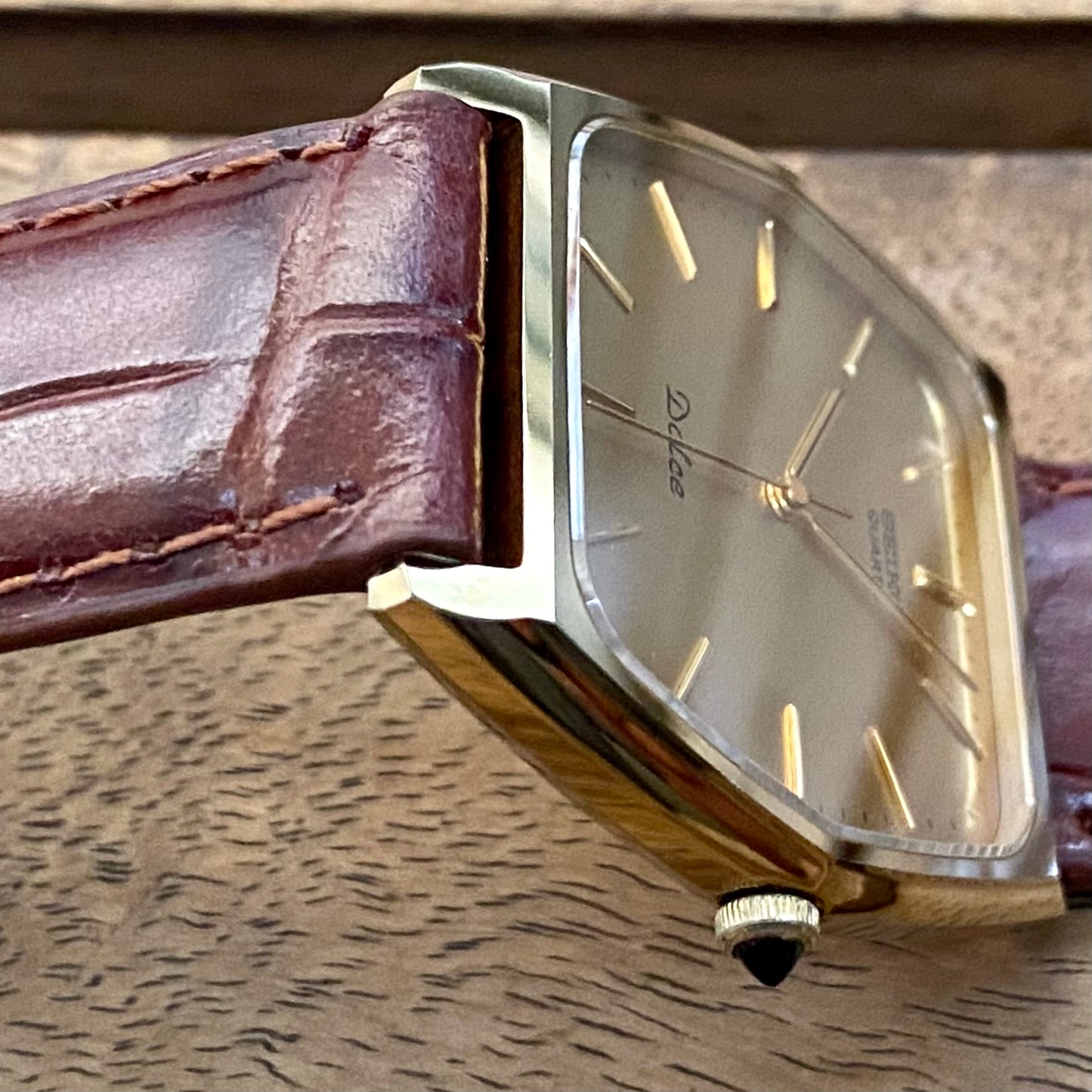 COMING SOON! Minty Vintage February 1984 Seiko Quartz Dolce 5931-5510 Hexagonal GHA Case with Black Sapphire Crown - PRE-ORDER NOW!