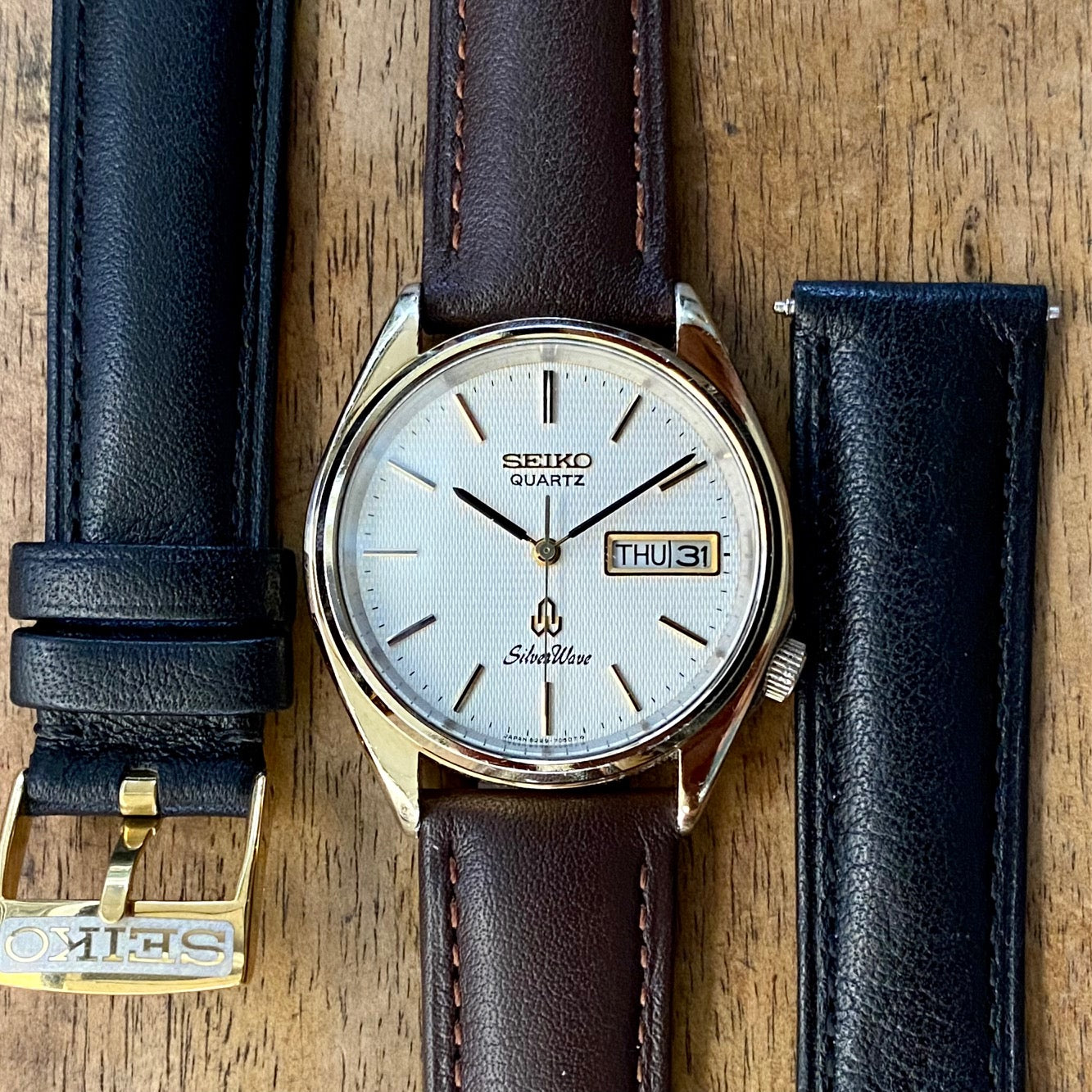 Vintage November 1981 Seiko Silverwave Quartz 8229-7050 - HGC Honeycomb Dial