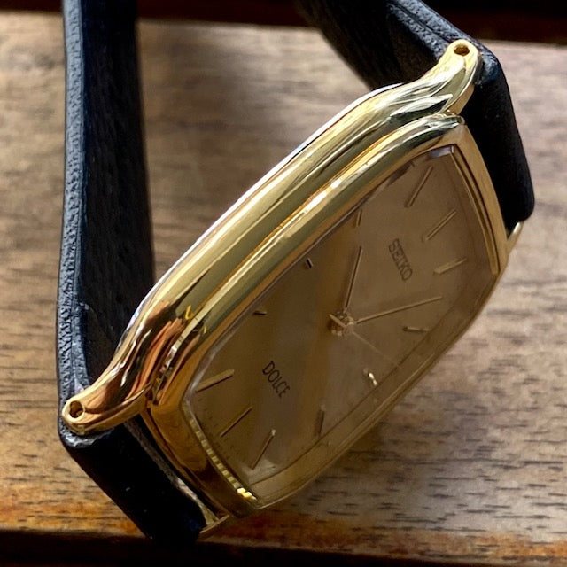 Vintage November 1993 Seiko Dolce Quartz Tank 5E31-5B30 Gold Plate SGP30
