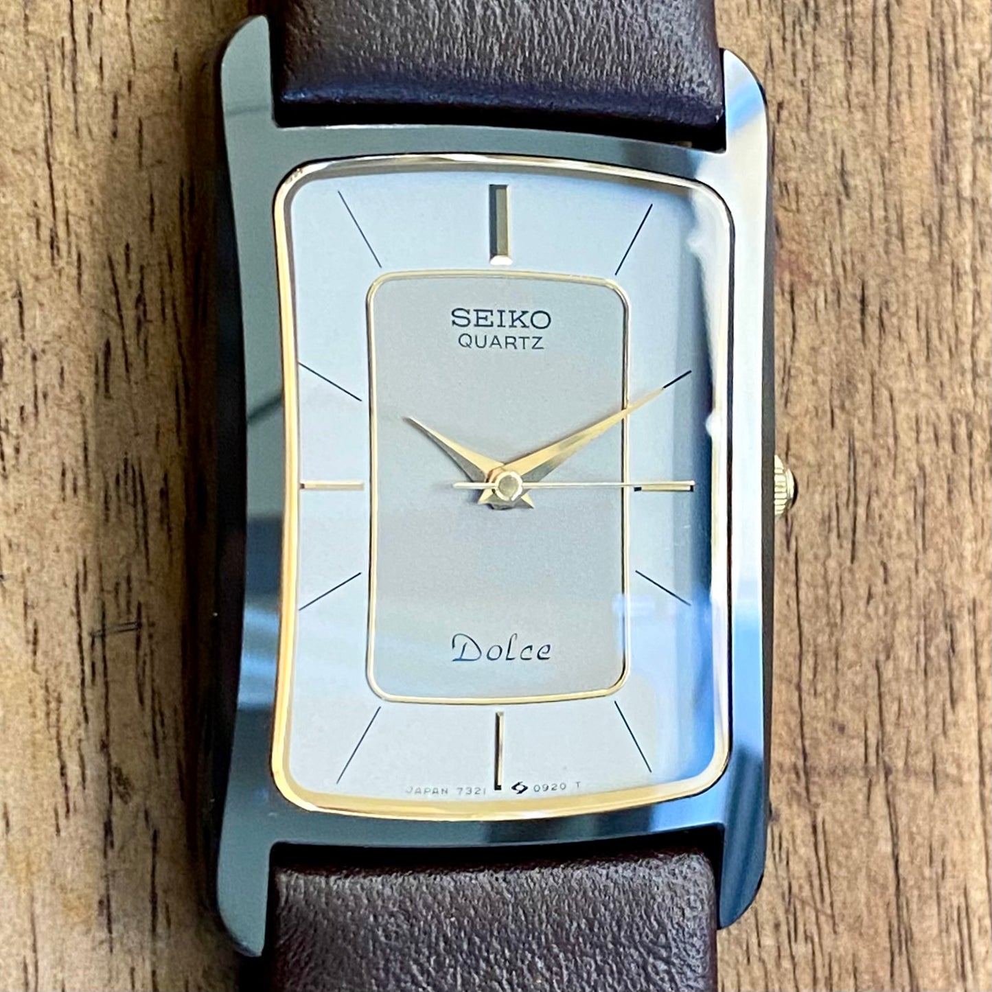 Mint Condition Vintage February 1985 Seiko Dolce Quartz Tank 7321-5490 Ceramics