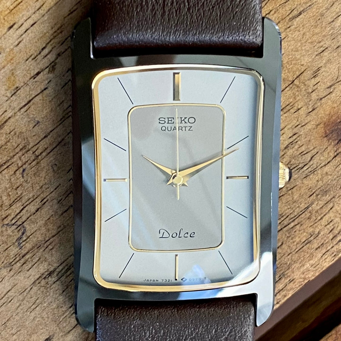 Mint Condition Vintage February 1985 Seiko Dolce Quartz Tank 7321-5490 Ceramics