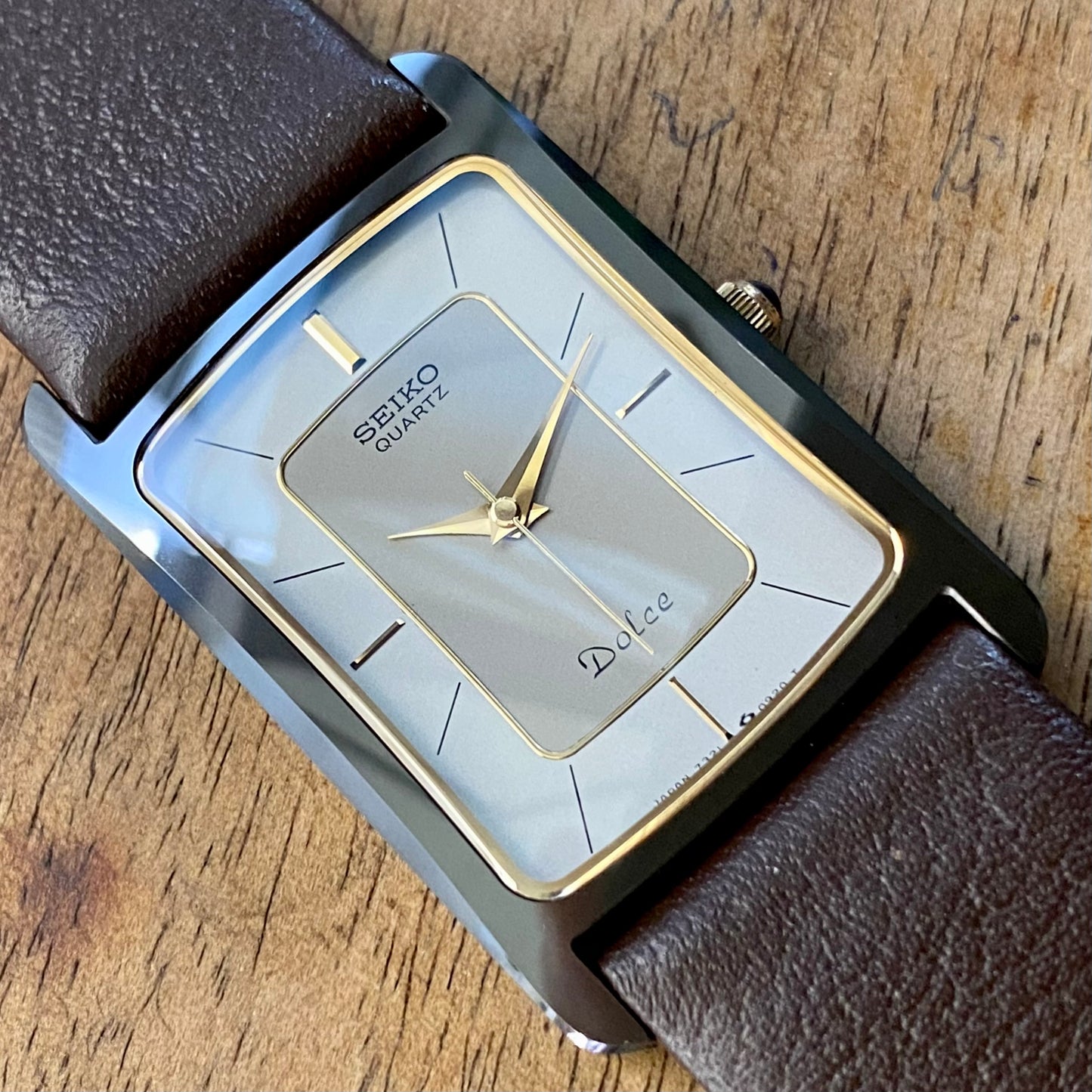 Mint Condition Vintage February 1985 Seiko Dolce Quartz Tank 7321-5490 Ceramics