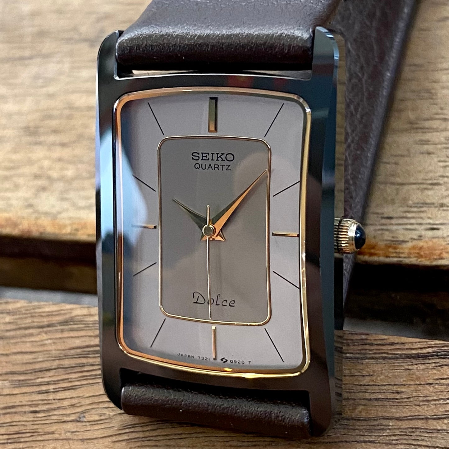 Mint Condition Vintage February 1985 Seiko Dolce Quartz Tank 7321-5490 Ceramics
