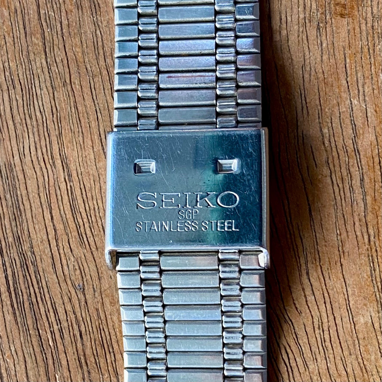 Vintage October 1990 Seiko Quartz Tank 5933-5040 2-Tone Champagne Waffle