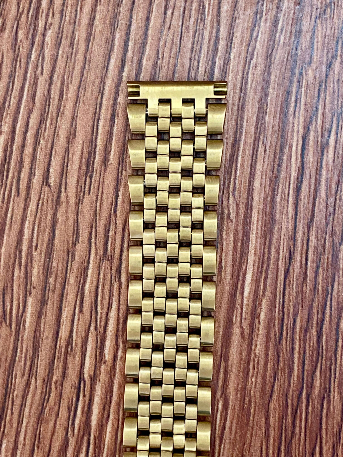18mm Gold Tone Beads of Rice Watch Bracelet with Straight Ends UK VINTAGE WATCH LTD