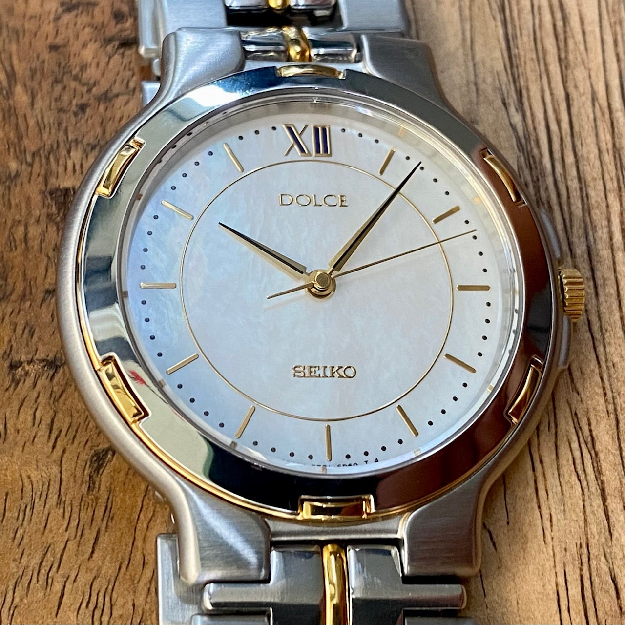 RARE Vintage Seiko Dolce Quartz 5E31-6D50, Mother of Pearl, April 1992 UK VINTAGE WATCH LTD