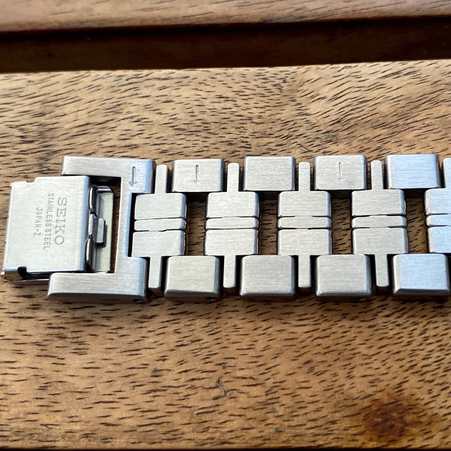 COMING SOON! Vintage April 1992 Seiko Dolce Quartz 5E31-6D50 with Mother of Pearl Dial and Ladder Bracelet! - PRE ORDER NOW!