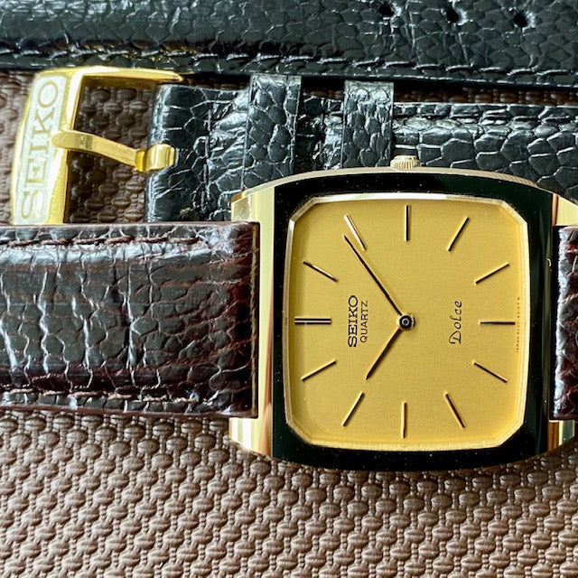 Vintage March 1981 GHA Seiko Dolce Quartz Tank 6020-5980 - Gold TV Screen - Minty