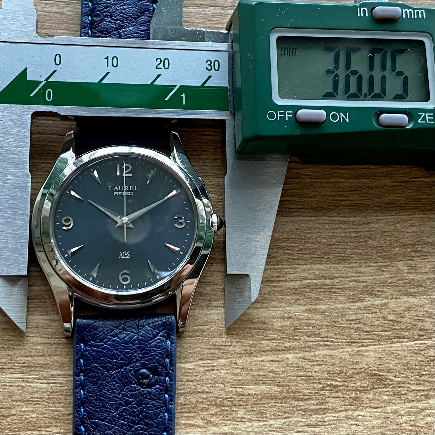 RARE Vintage September 1995 Seiko Laurel AGS 4M21-0A60 - Midnight Blue Dial - UK VINTAGE WATCH LTD