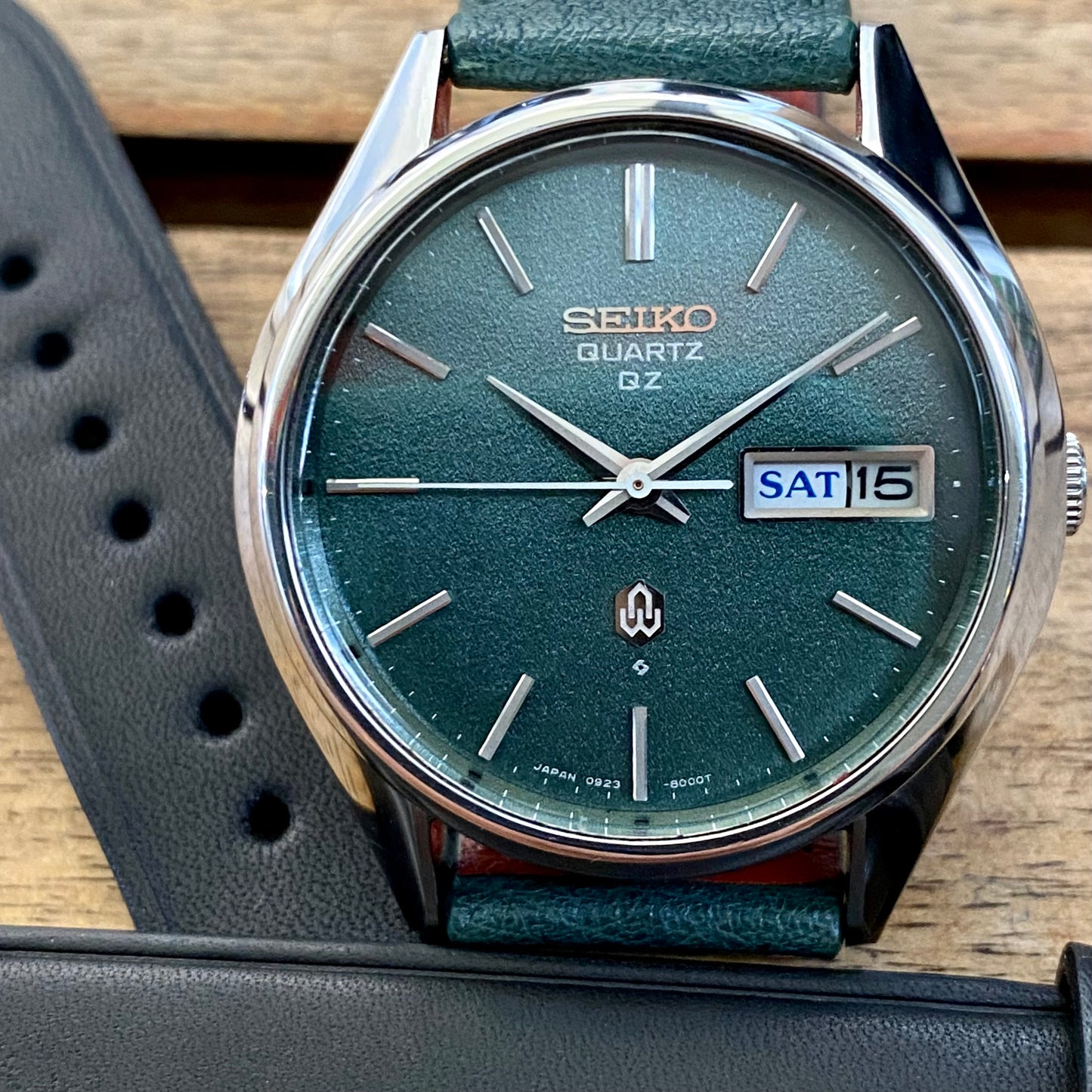 COMING SOON! Vintage August 1974 Seiko Quartz QZ 0923-8000 Green Sand Dial
