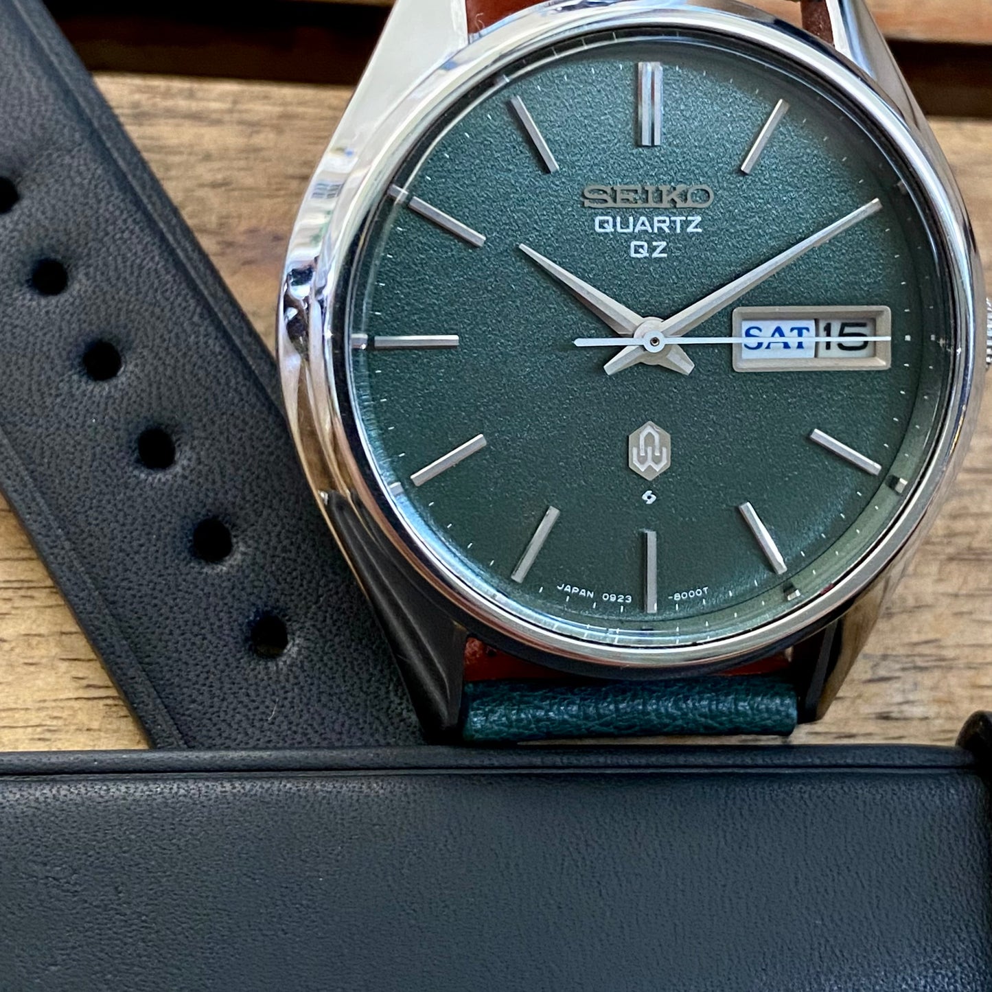 COMING SOON! Vintage August 1974 Seiko Quartz QZ 0923-8000 Green Sand Dial