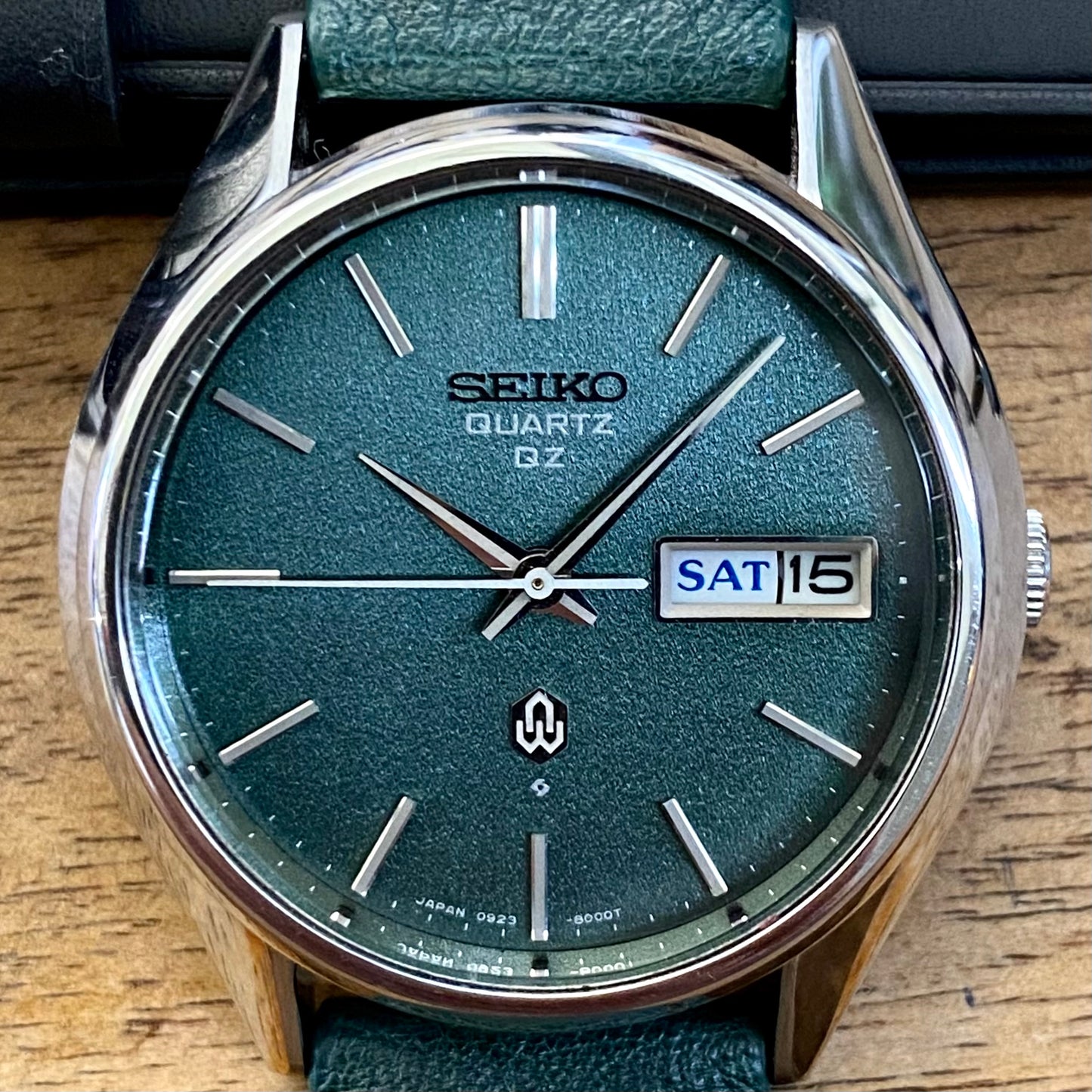 COMING SOON! Vintage August 1974 Seiko Quartz QZ 0923-8000 Green Sand Dial