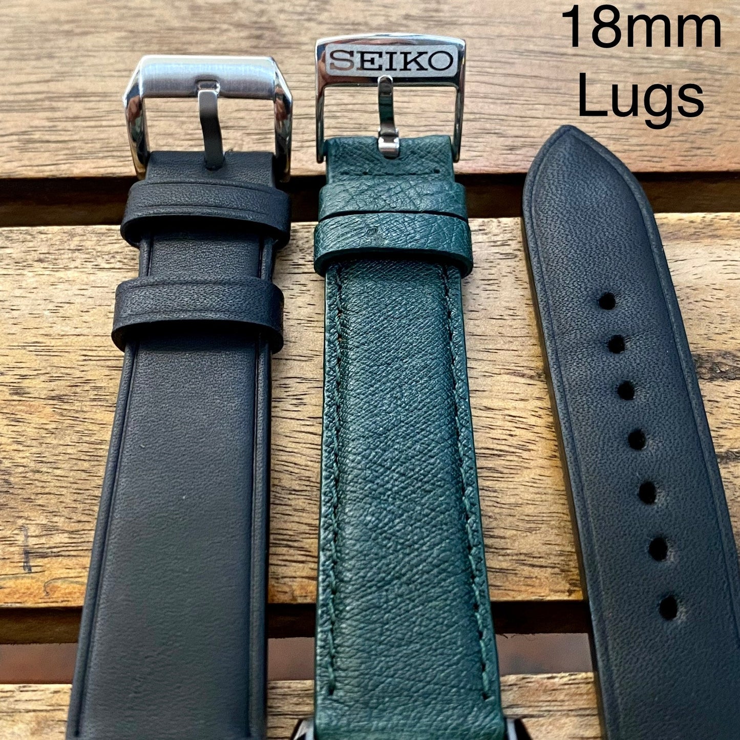 Vintage August 1974 Seiko Quartz QZ 0923-8000 Green Sand Dial in Excellent Condition UK VINTAGE WATCH LTD