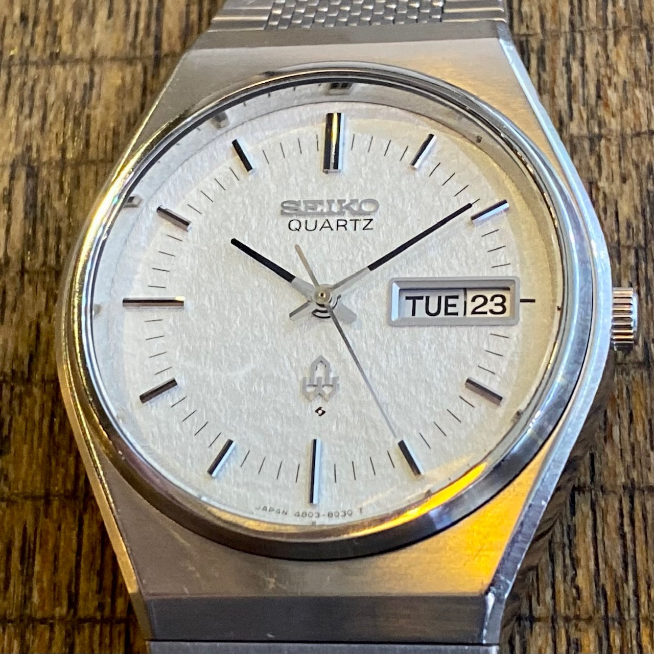 Vintage Seiko Quartz Snowflake Day/Date 4803-8010 June 1976 UK VINTAGE WATCH LTD