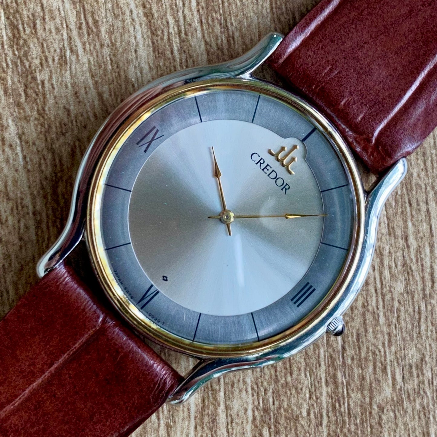 Vintage June 1991 Seiko Credor Quartz 5A74-0020 - 18K Gold Bezel - Pie Pan Dial with Cathedral Hands