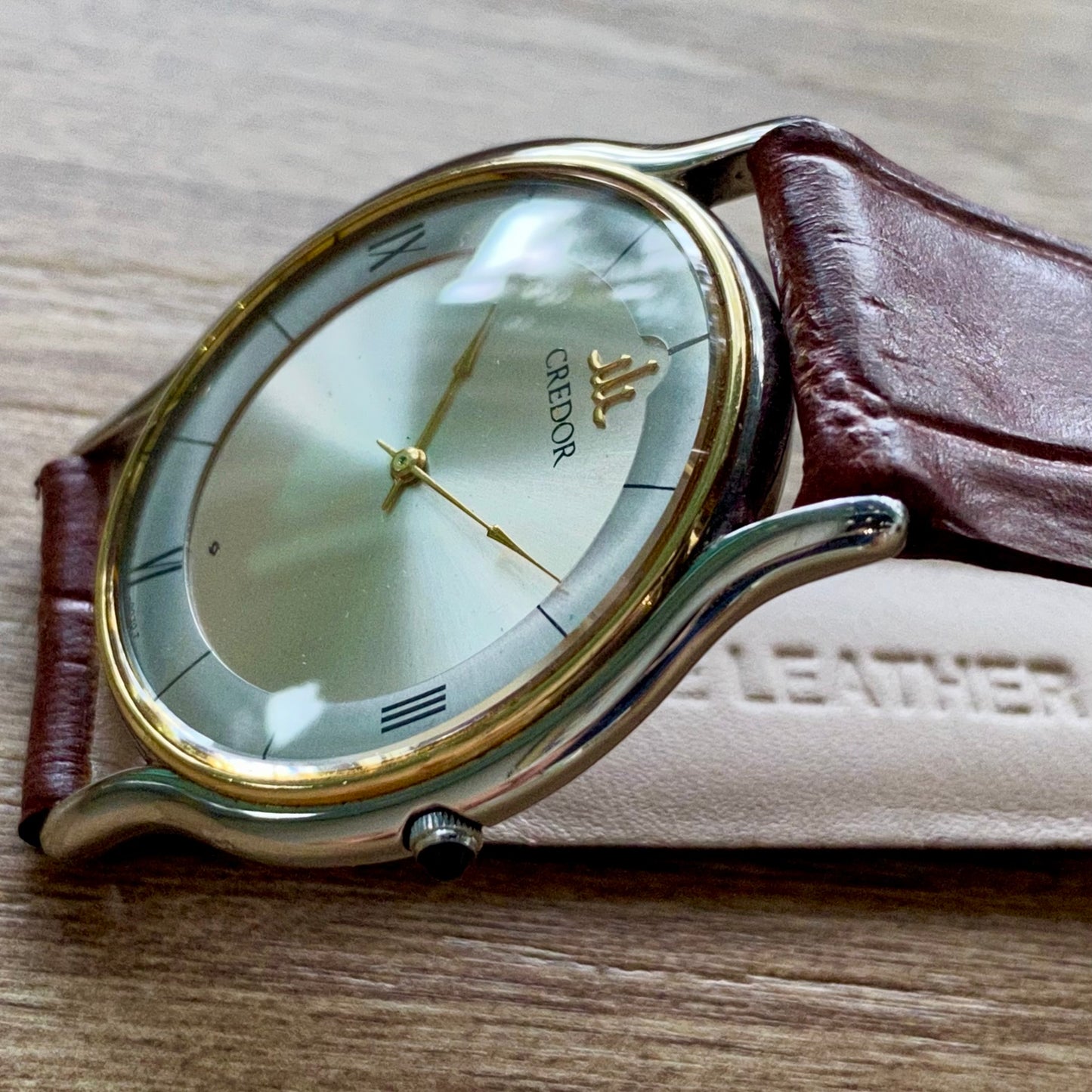 Vintage June 1991 Seiko Credor Quartz 5A74-0020 - 18K Gold Bezel - Pie Pan Dial with Cathedral Hands
