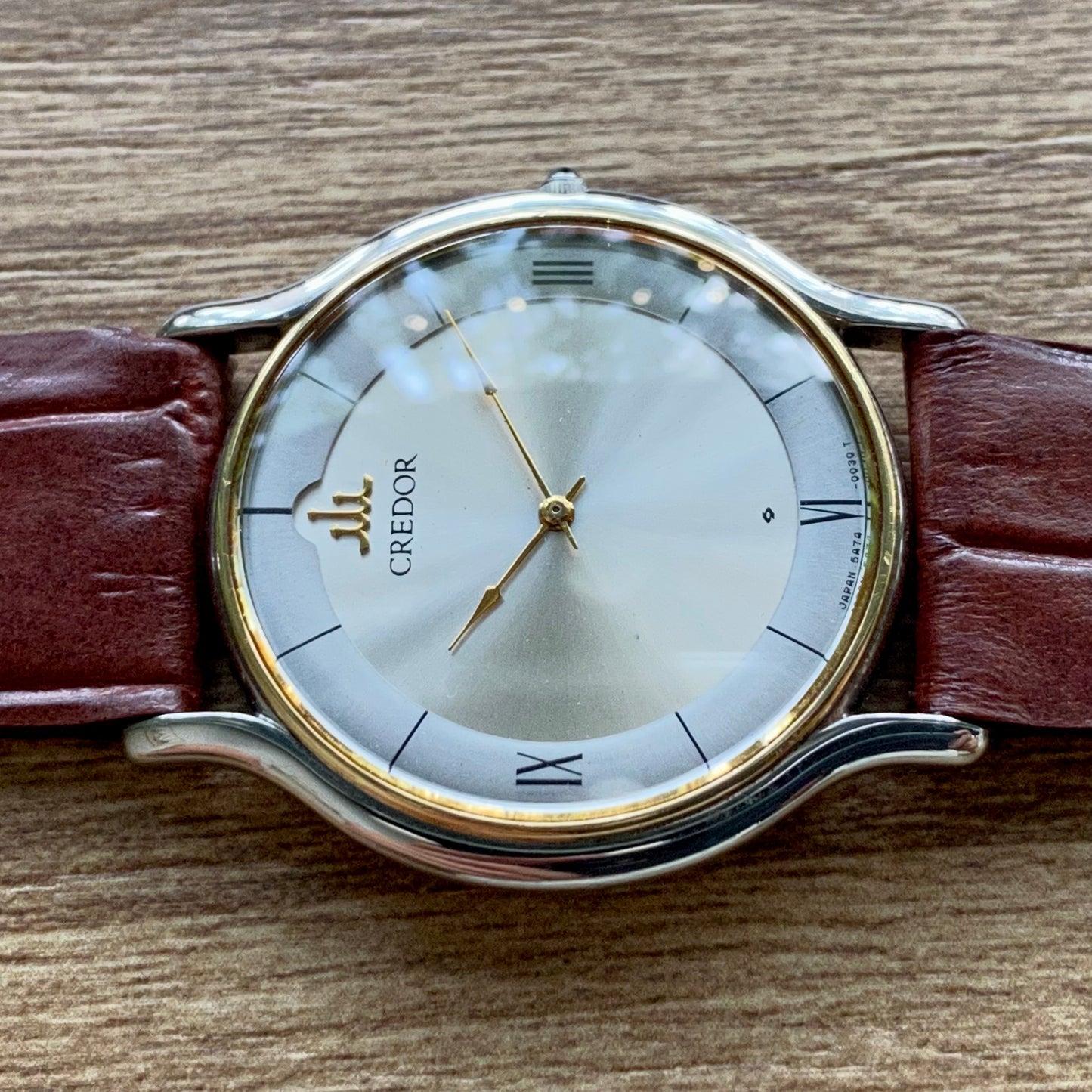 Vintage June 1991 Seiko Credor Quartz 5A74-0020 - 18K Gold Bezel - Pie Pan Dial with Cathedral Hands