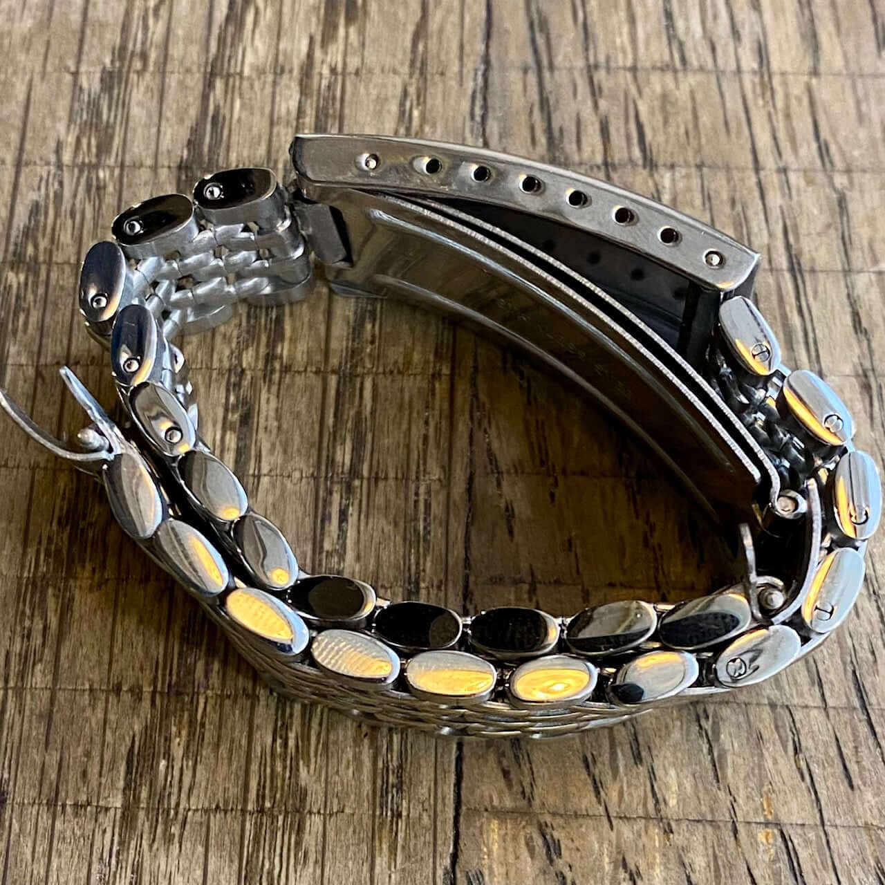 19mm Beads of Rice Watch Bracelet 2-Tone with Curved Ends UK VINTAGE WATCH LTD