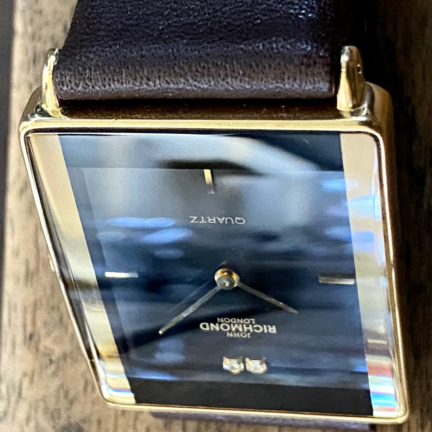 RARE Vintage 1999 John Richmond London JRM-7M Black Dial with 2 real diamonds - Pie pan crown