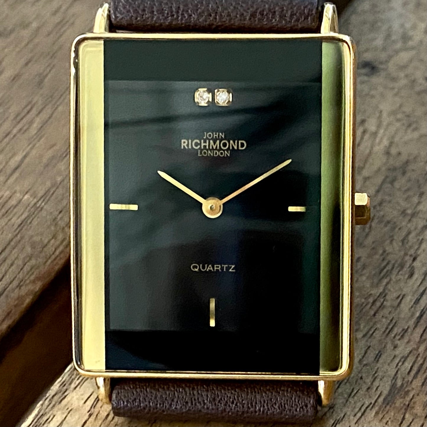 RARE Vintage 1999 John Richmond London JRM-7M Black Dial with 2 real diamonds - Pie pan crown