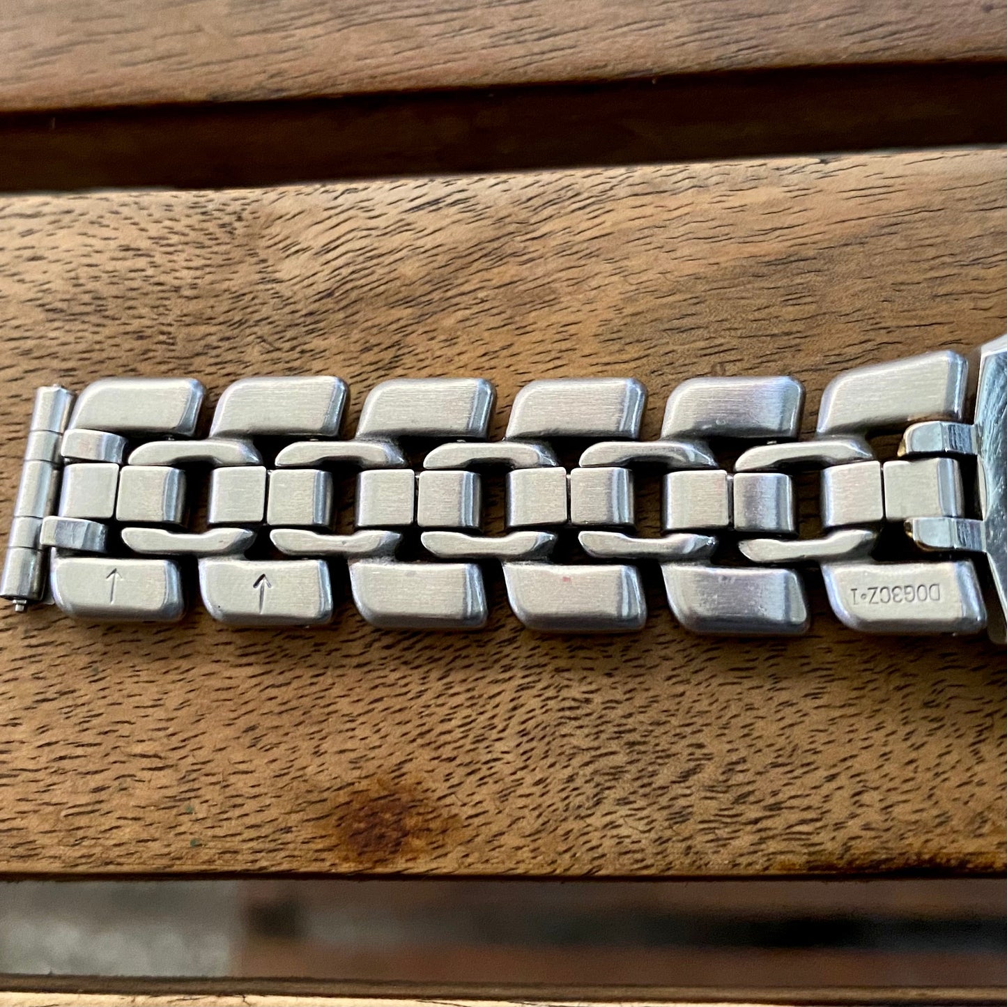 Vintage Seiko Quartz Dolce 5E31-6010 2-Tone, December 1996 UK VINTAGE WATCH LTD