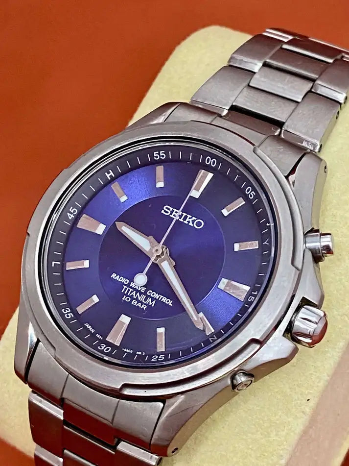 2000-2010 UK VINTAGE WATCH LTD