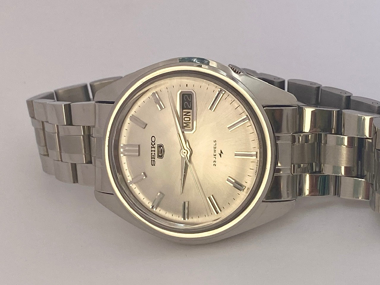 Vintage Seiko 5 5126-8060 Silver Sunburst, Serviced Auto, October 1970 UK VINTAGE WATCH LTD