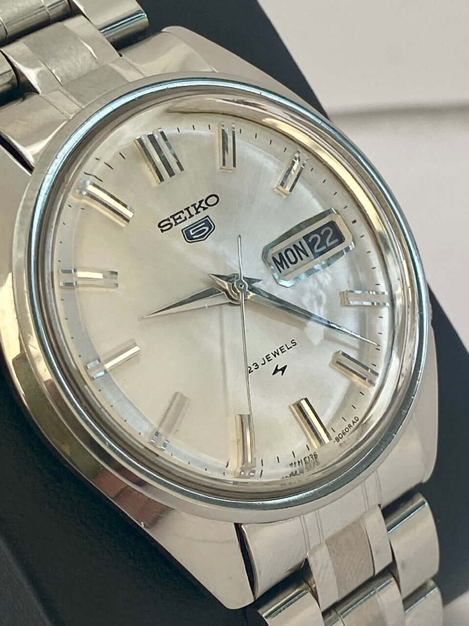 Vintage Seiko 5 5126-8060 Silver Sunburst, Serviced Auto, October 1970 UK VINTAGE WATCH LTD