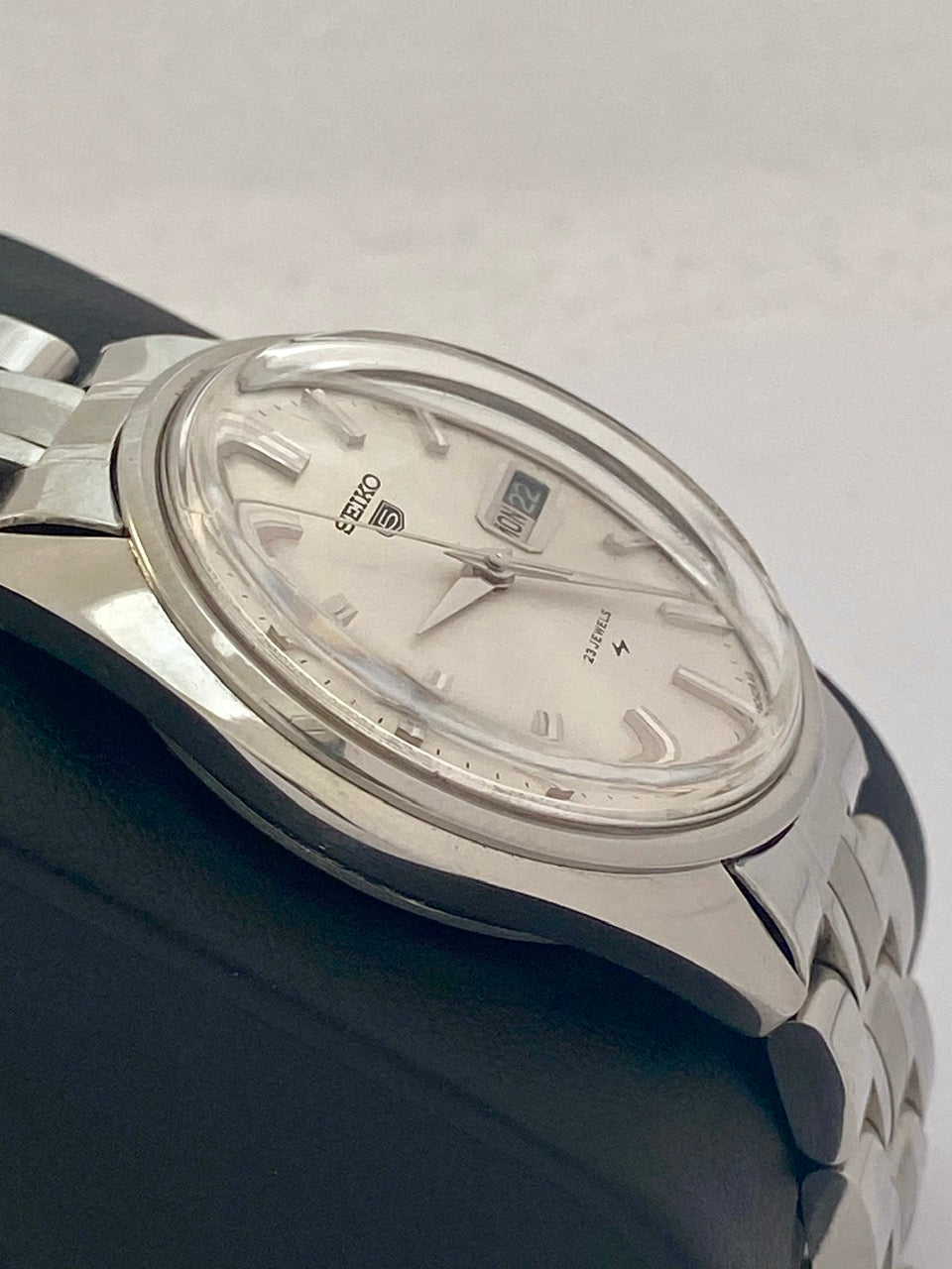 Vintage Seiko 5 5126-8060 Silver Sunburst, Serviced Auto, October 1970 UK VINTAGE WATCH LTD