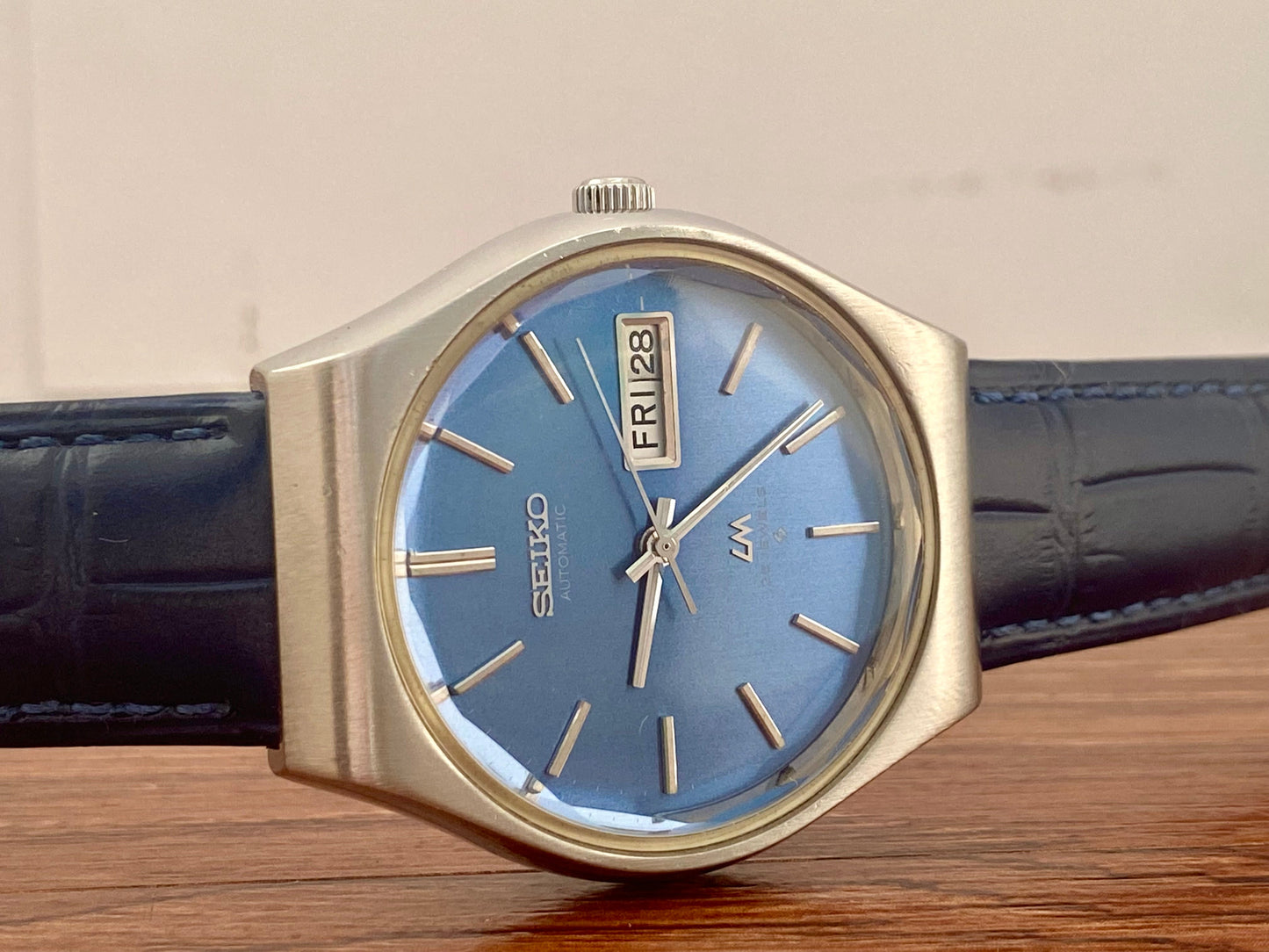 Vintage Seiko Lord Matic 5606-8100 Serviced Blue Tosca, October 1975 UK VINTAGE WATCH LTD