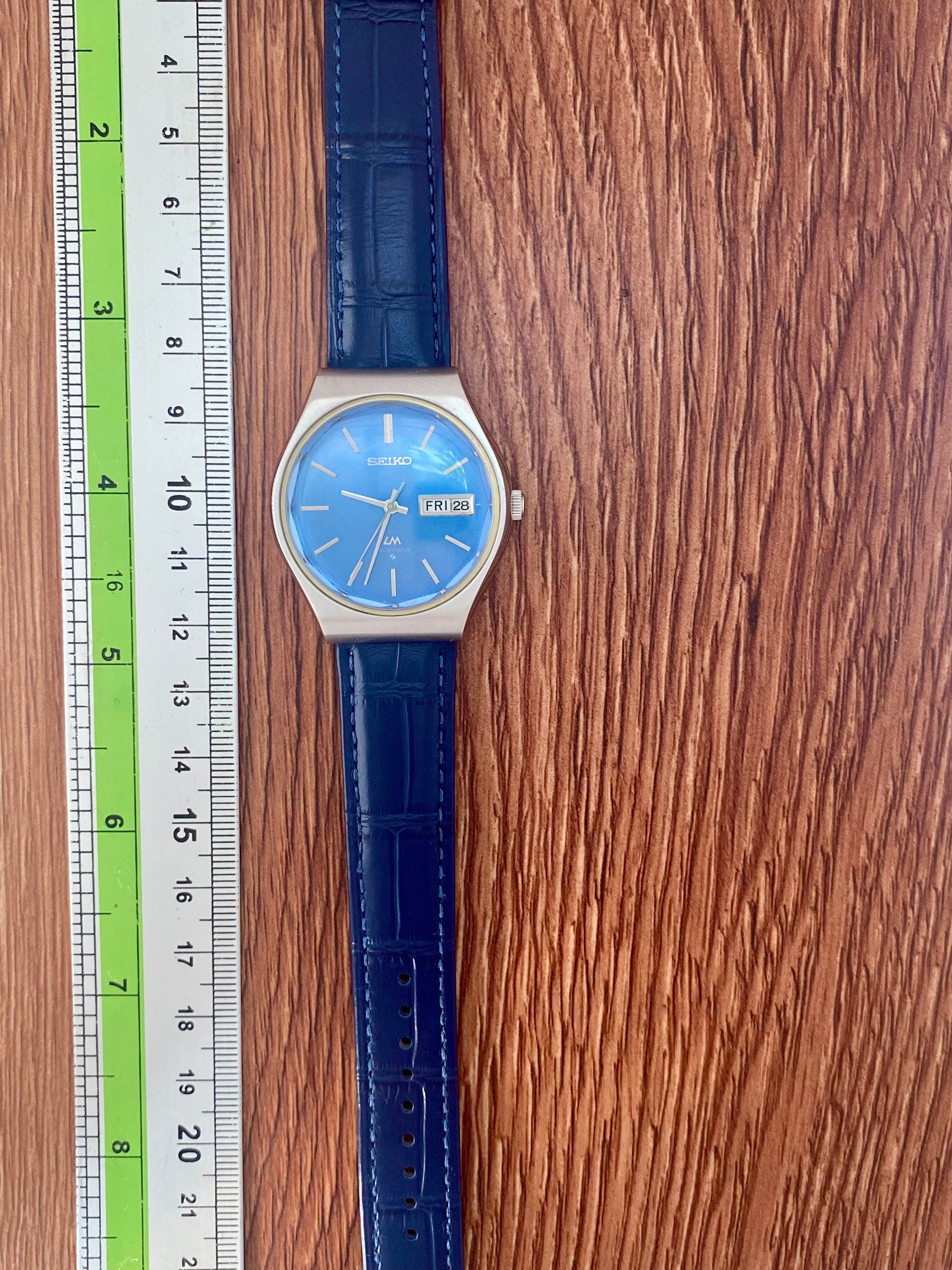 Vintage Seiko Lord Matic 5606-8100 Serviced Blue Tosca, October 1975 UK VINTAGE WATCH LTD