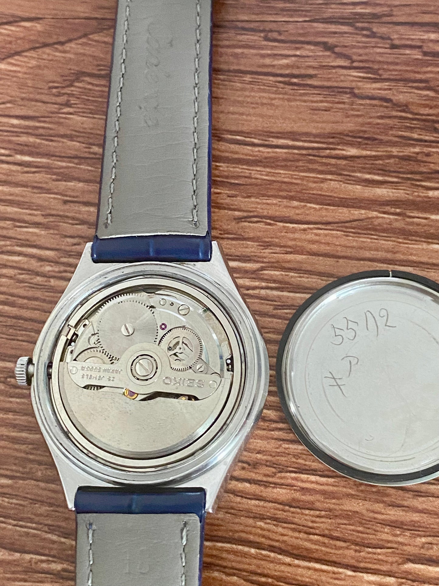 Vintage Seiko Lord Matic 5606-8100 Serviced Blue Tosca, October 1975 UK VINTAGE WATCH LTD