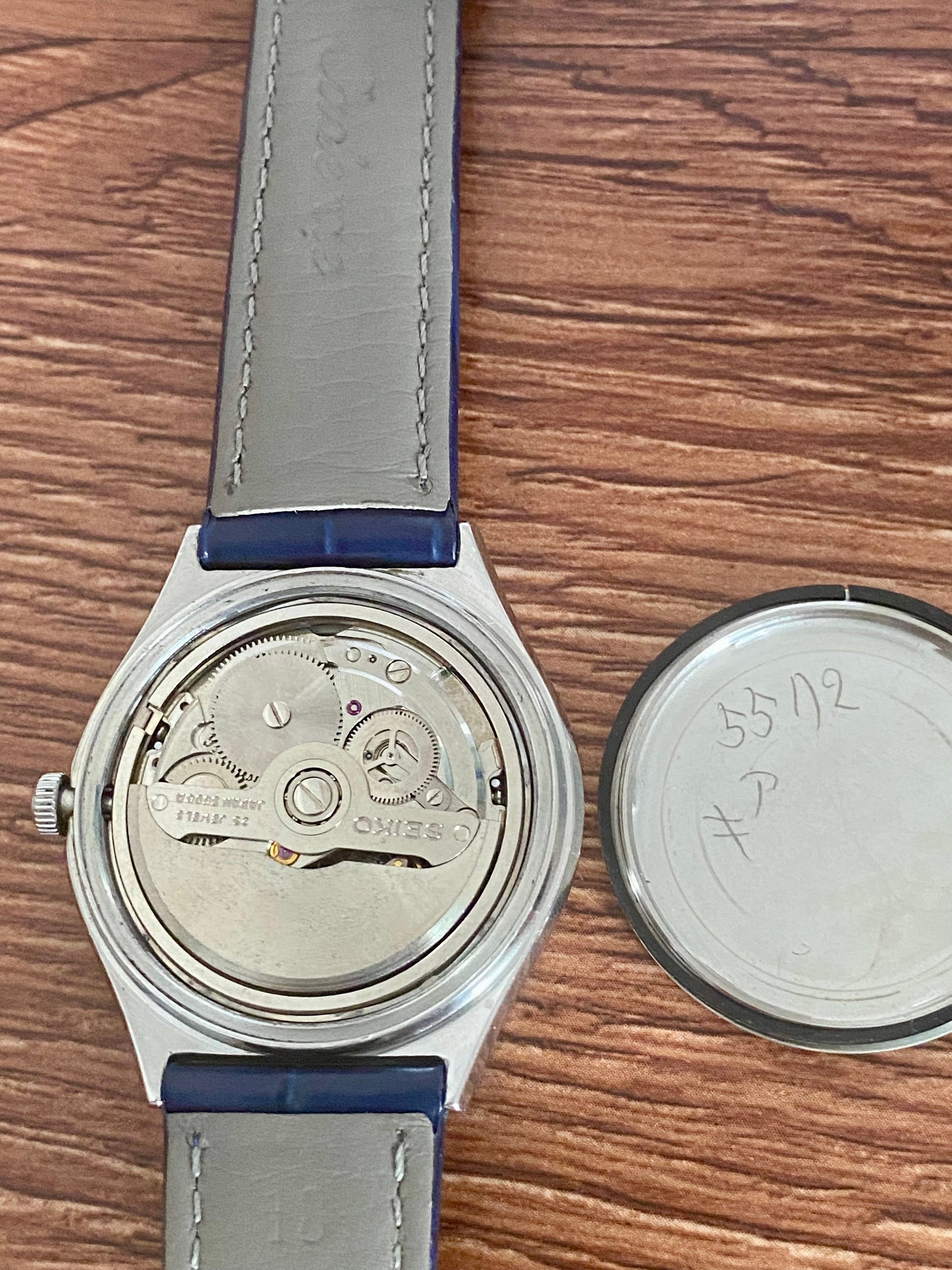 Vintage Seiko Lord Matic 5606-8100 Serviced Blue Tosca, October 1975 UK VINTAGE WATCH LTD