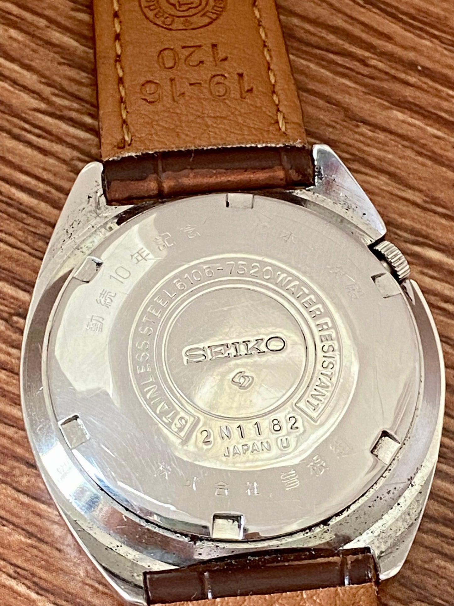Vintage Seiko 5 SS Actus 6106-7520, Serviced, Salmon Dial November 1972 UK VINTAGE WATCH LTD