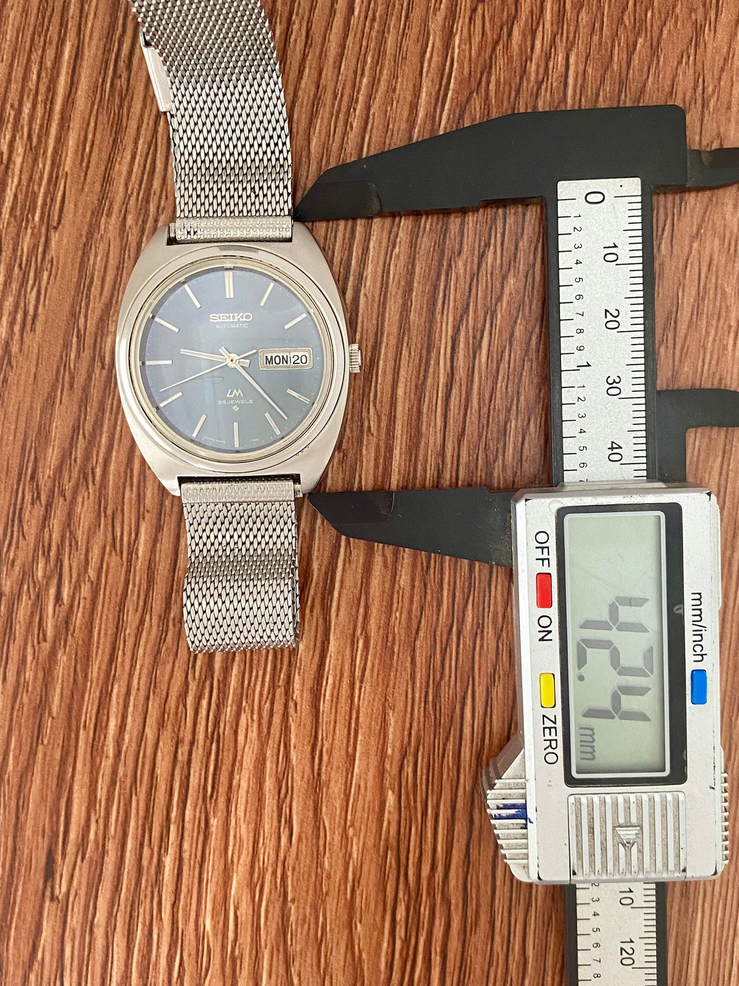 Vintage Seiko Lord Matic 5606-7140 Serviced Automatic November 1971