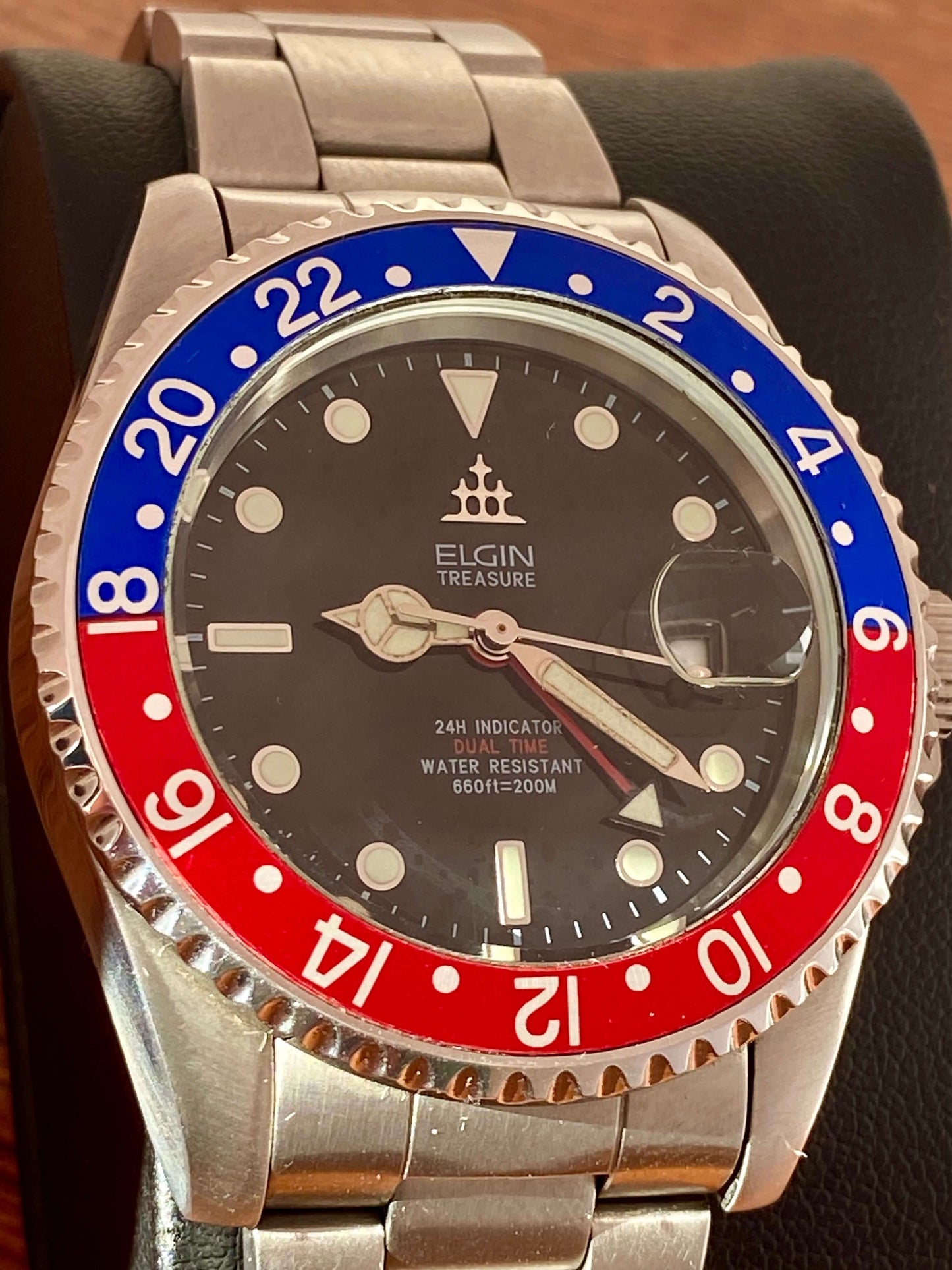 Vintage Elgin Quartz Treasure FK-1028-C, Blue & Red Bezel 1990s