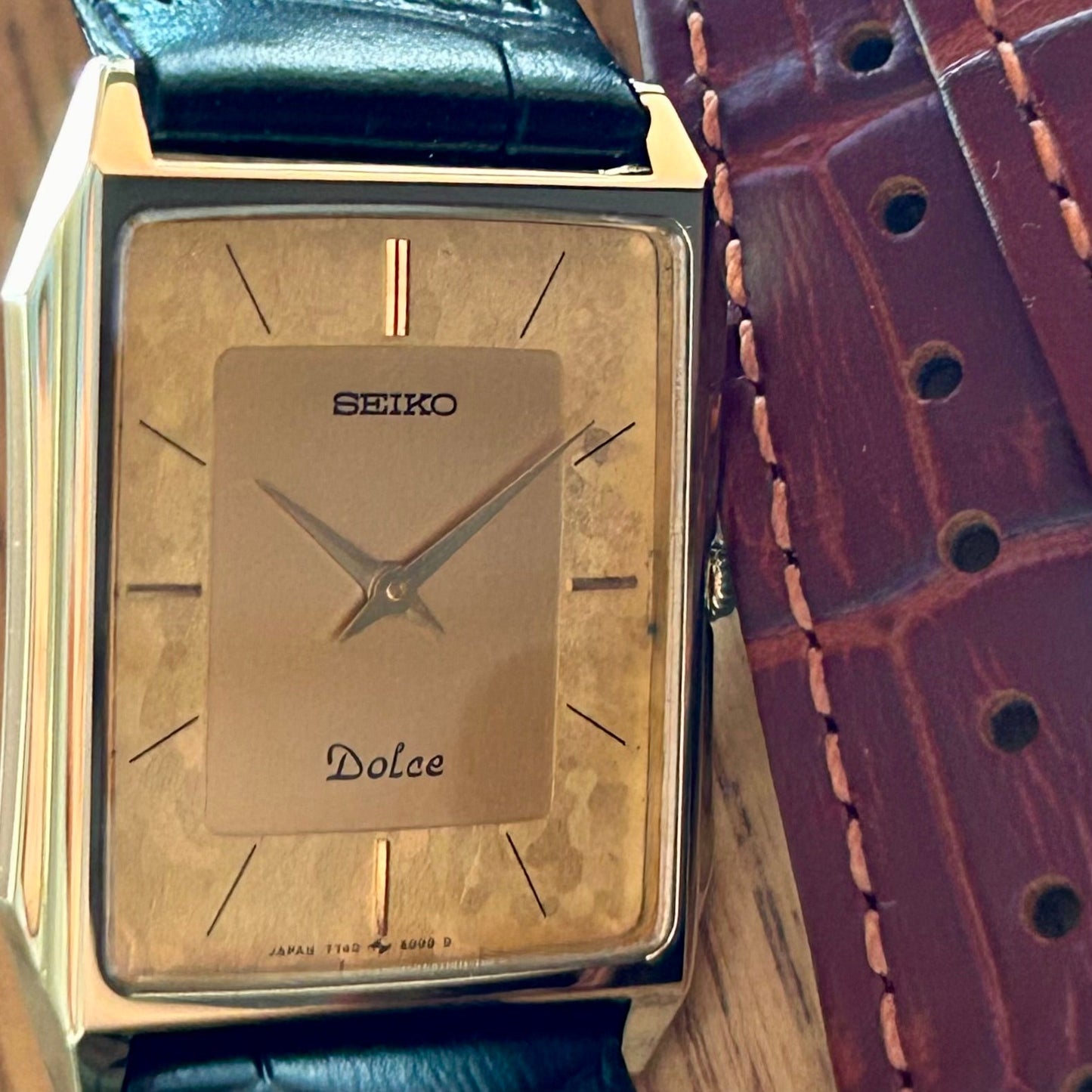 Vintage Seiko Dolce 7740-5000 Quartz Gold Flake January 1987 UK VINTAGE WATCH LTD