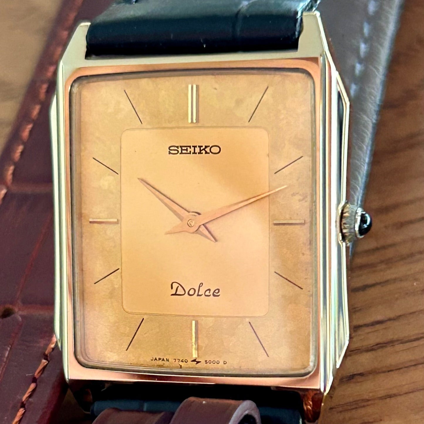 Vintage Seiko Dolce 7740-5000 Quartz Gold Flake January 1987 UK VINTAGE WATCH LTD