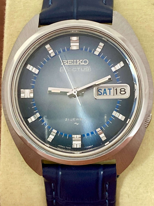 Vintage Seiko 5 Actus 7019-7210 Blue SERVICED Auto January 1974 UK VINTAGE WATCH LTD
