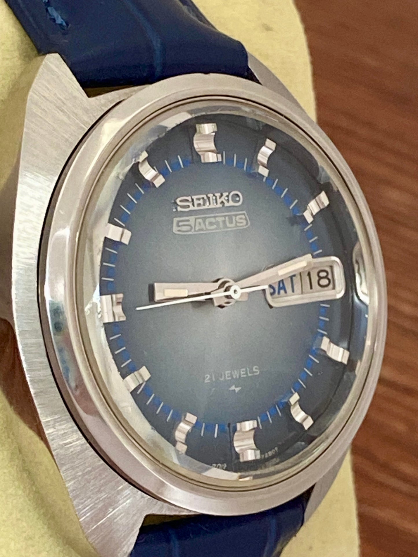 Vintage Seiko 5 Actus 7019-7210 Blue SERVICED Auto January 1974