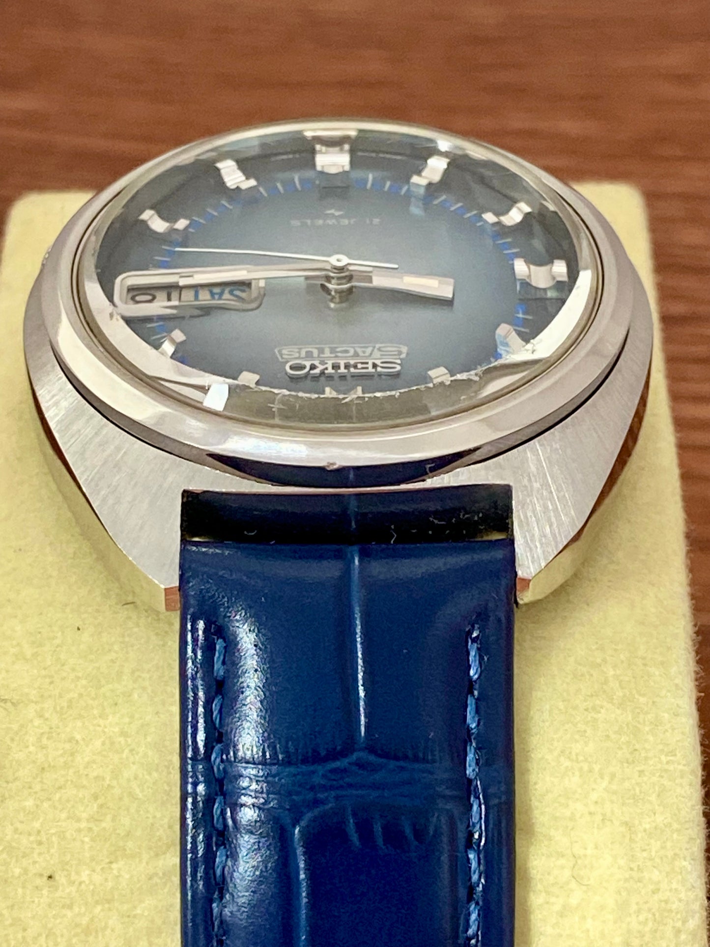 Vintage Seiko 5 Actus 7019-7210 Blue SERVICED Auto January 1974