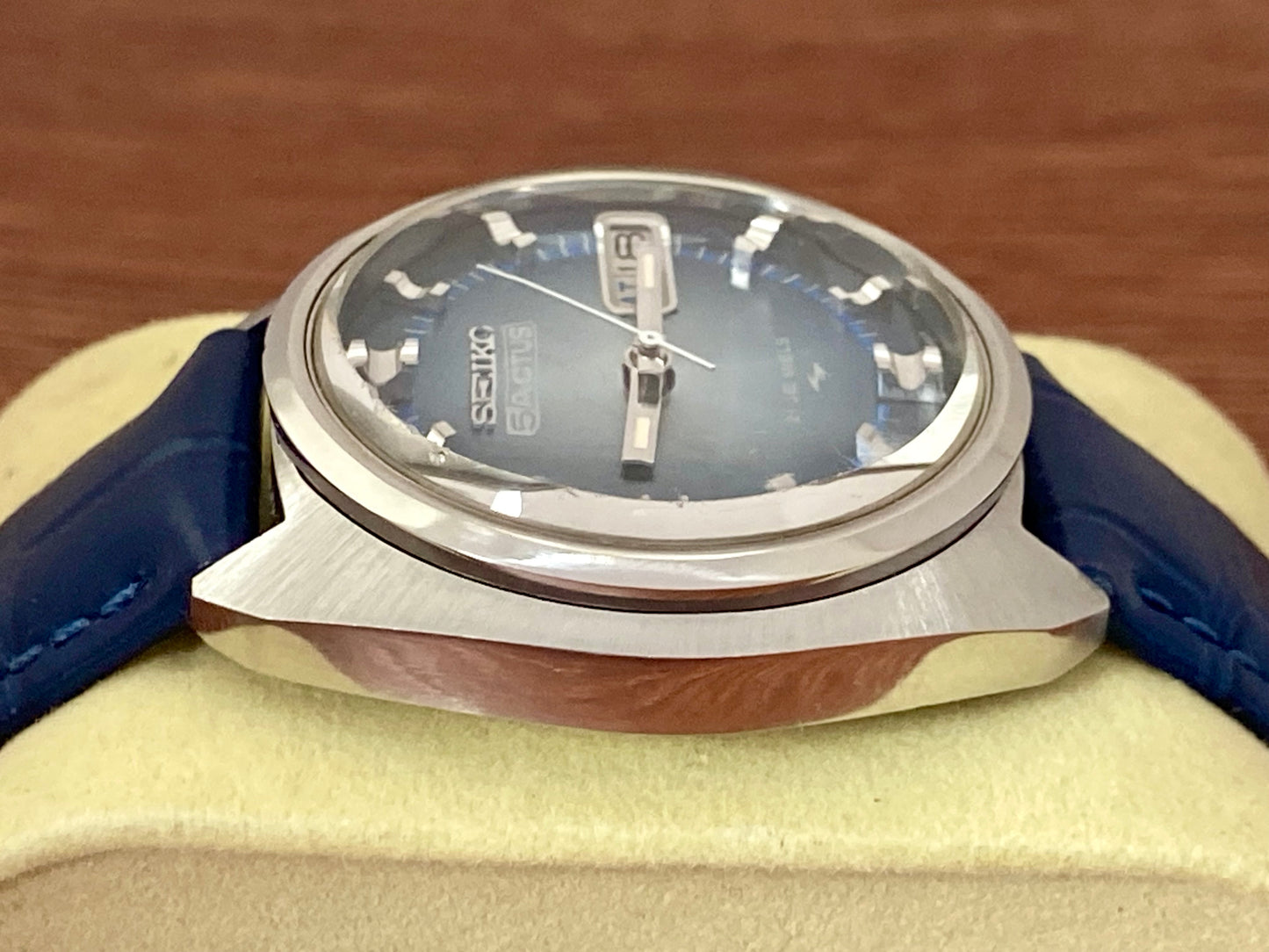 Vintage Seiko 5 Actus 7019-7210 Blue SERVICED Auto January 1974