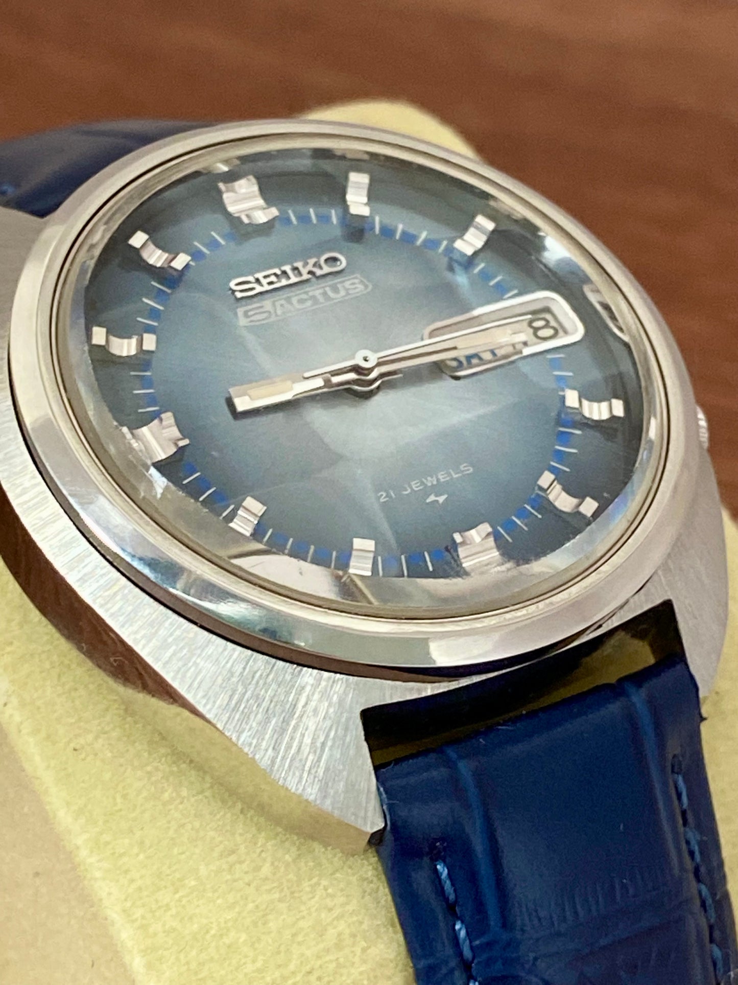 Vintage Seiko 5 Actus 7019-7210 Blue SERVICED Auto January 1974