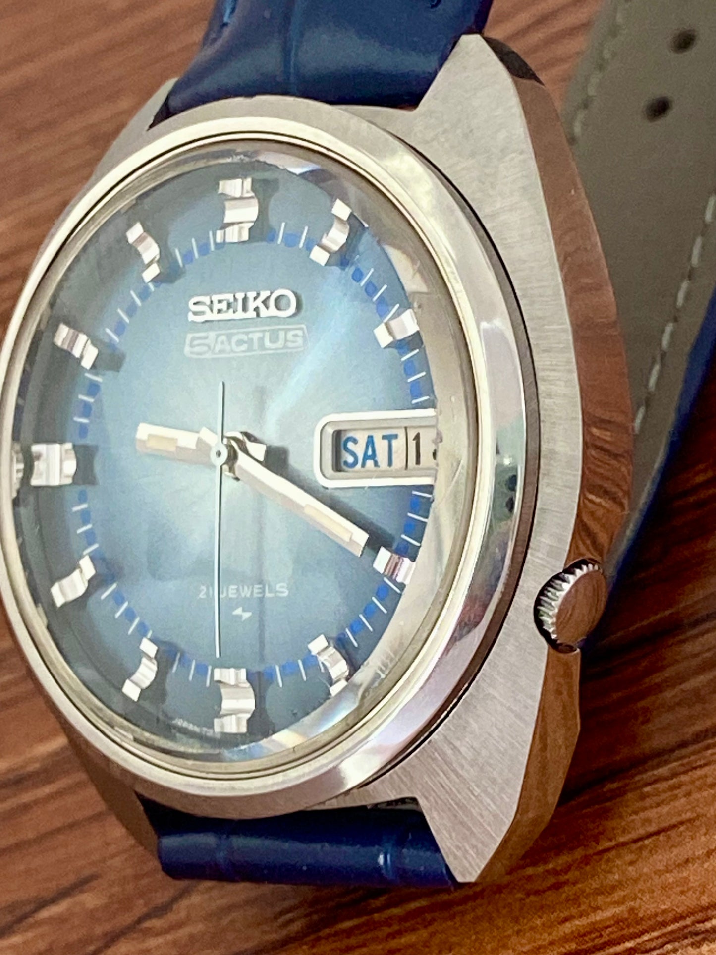 Vintage Seiko 5 Actus 7019-7210 Blue SERVICED Auto January 1974