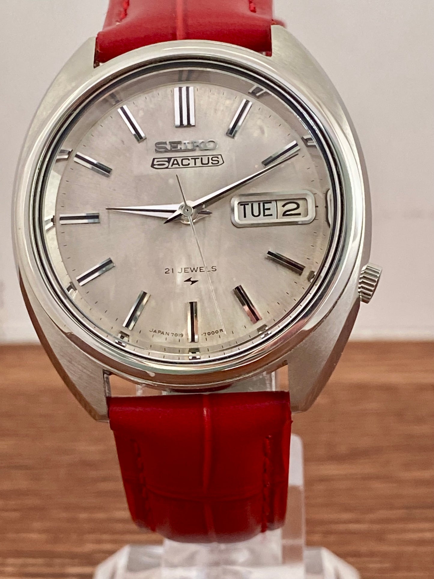Vintage Seiko 5 Actus 7019-7040 Serviced Auto, November 1979
