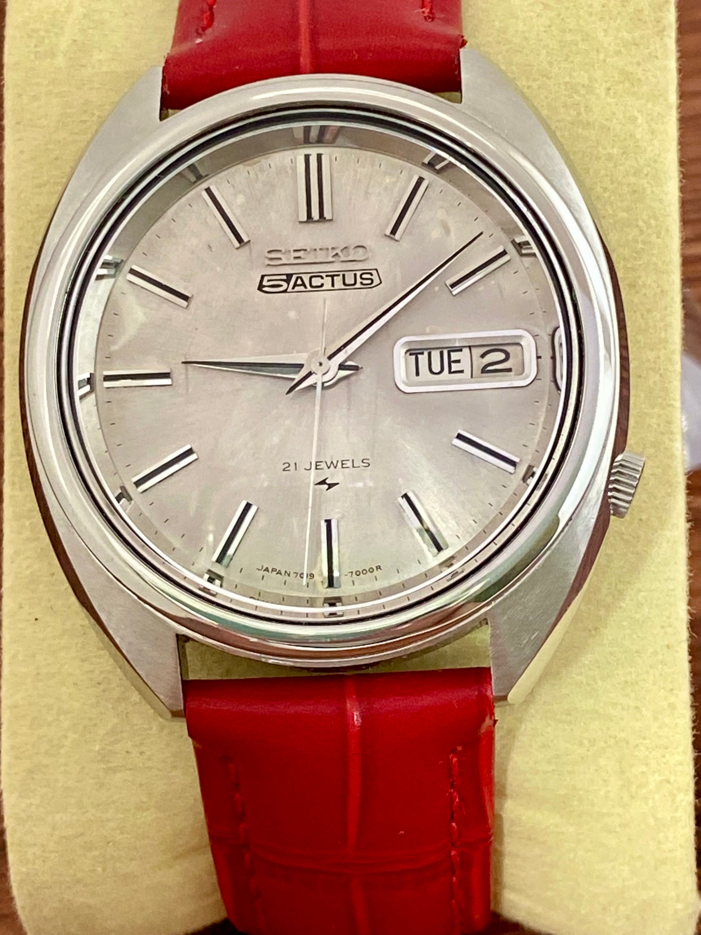Vintage Seiko 5 Actus 7019-7040 Serviced Auto, November 1979
